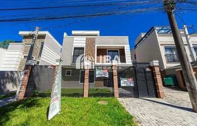 Imagem: A casa possui 3 Dormitórios, 4 Banheiros, 2 Vagas na garagem