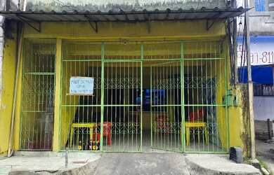 Imagem: A casa possui 4 Dormitórios, 3 Banheiros, 2 Vagas na garagem