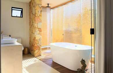 Imagem 4: Praia do Forte casa Alto Padrão Cond Sapiranga 7 Suíte