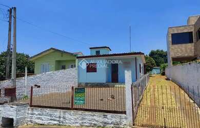 Imagem: A casa possui 4 Dormitórios, 1 Banheiro, 100m² de Área e