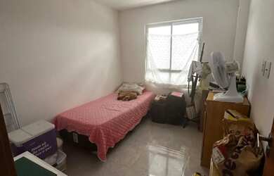 Imagem 2: Vaga disponível em quarto de apartamento mobiliado no bairro Altiplano...