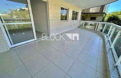 Imagem: O apartamento possui 3 Dormitórios, 3 Banheiros, 2 Vagas na