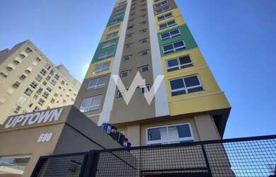 Imagem: O apartamento possui 3 Dormitórios, 2 Banheiros, 1 Vaga na