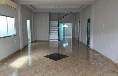 Imagem: A casa possui 5 Dormitórios, 5 Banheiros, 5 Vagas na garagem