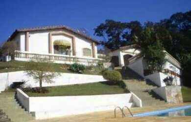 Imagem: A casa em condomínio possui 5 Dormitórios, 2 Banheiros, 5