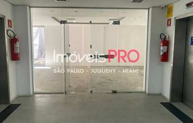 Imagem: Conjunto de 330m² em prédio retrofitado na Paulista