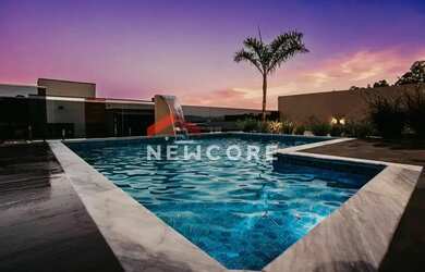 Imagem: A casa em condomínio possui 3 Dormitórios, 5 Banheiros, 2