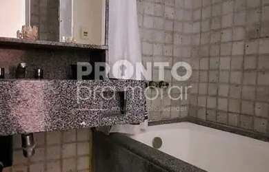 Imagem: O apartamento possui 1 Dormitório, 1 Banheiro, 1 Vaga na garagem