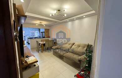 Imagem: A casa possui 2 Dormitórios, 2 Banheiros, 3 Vagas na garagem