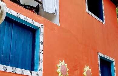 Imagem: A casa possui 3 Dormitórios, 3 Vagas na garagem e está localizado