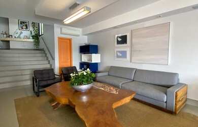 Imagem: A casa em condomínio possui 3 Dormitórios, 4 Banheiros, 4