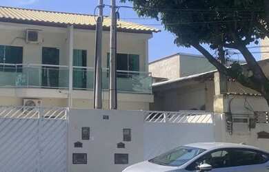 Imagem: A casa possui 2 Dormitórios, 2 Banheiros, 1 Vaga na garagem