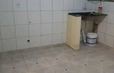 Imagem: A kitnet possui 1 Dormitório, 1 Banheiro e 1 Vaga na garagem