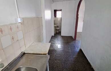 Imagem: A casa em condomínio possui 2 Dormitórios, 2 Banheiros, 3