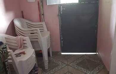 Imagem: A casa possui 2 Dormitórios, 3 Banheiros, 2 Vagas na garagem