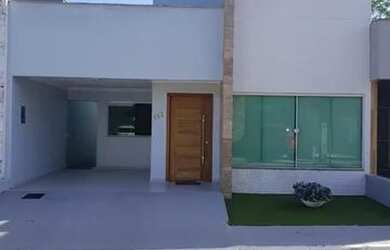 Imagem: A casa em condomínio possui 3 Dormitórios, 2 Banheiros, 1