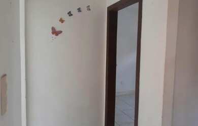 Imagem: A casa possui 1 Dormitório, 1 Banheiro, 70m² de Área e está