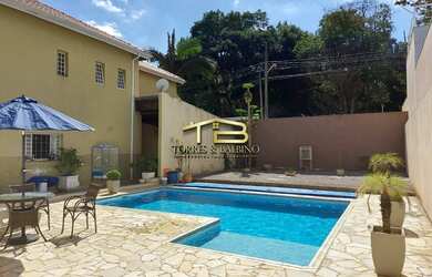 Imagem: A casa em condomínio possui 3 Dormitórios, 4 Banheiros, 4