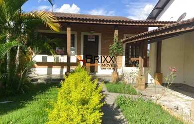 Imagem: A casa em condomínio para alugar possui 2 Dormitórios, 3 Banheiros