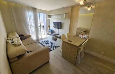 Imagem: O apartamento possui 2 Dormitórios, 1 Banheiro, 1 Vaga na garagem