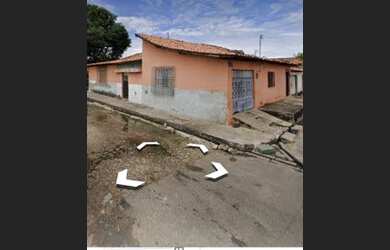 Imagem: A casa possui 4 Dormitórios, 3 Banheiros, 1 Vaga na garagem