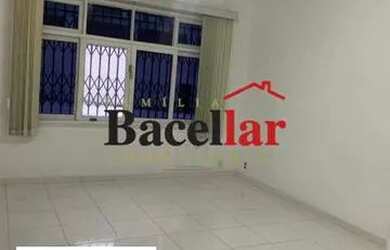 Imagem: O apartamento possui 3 Dormitórios, 3 Banheiros e 93m² de