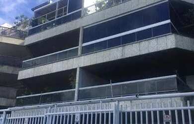 Imagem: O apartamento possui 3 Dormitórios, 3 Banheiros, 2 Vagas na