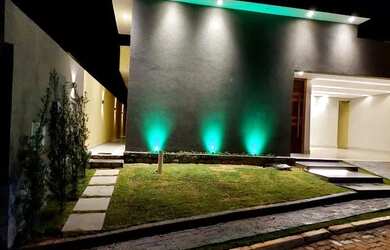 Imagem: A casa em condomínio possui 4 Dormitórios, 4 Banheiros, 2