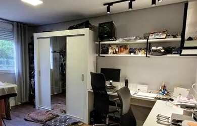 Imagem: O apartamento possui 2 Dormitórios, 2 Banheiros, 2 Vagas na