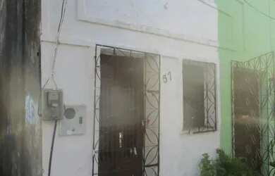 Imagem: A casa possui 1 Dormitório, 1 Banheiro, 40m² de Área e está