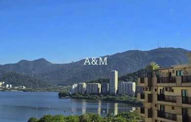 Imagem: O apartamento possui 4 Dormitórios, 4 Banheiros, 2 Vagas na