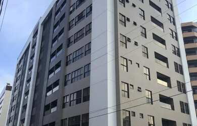 Imagem: O apartamento possui 1 Dormitório, 1 Banheiro, 1 Vaga na garagem