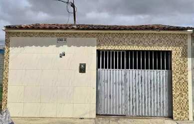 Imagem: A casa possui 2 Dormitórios, 1 Banheiro e está localizado