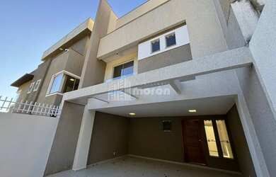 Imagem 2: SOBRADO TRIPLEX Á VENDA NO ESTRELA