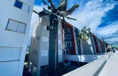 Imagem: O apartamento possui 3 Dormitórios, 1 Banheiro, 1 Vaga na garagem