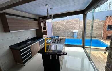 Imagem: A casa em condomínio possui 3 Dormitórios, 2 Banheiros, 2