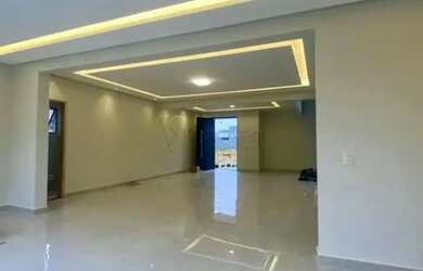 Imagem: A casa em condomínio possui 3 Dormitórios, 1 Banheiro, 5 Vagas