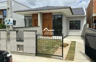 Imagem: A casa possui 2 Dormitórios, 1 Banheiro, 1 Vaga na garagem