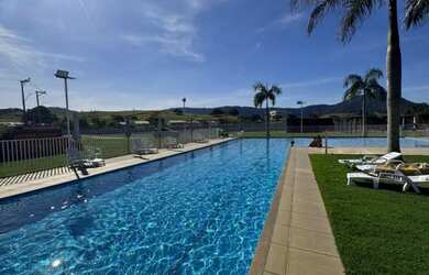 Imagem 13: Casa em Condomínio. Piscina, Churrasqueira, VarandaeImóvel novo