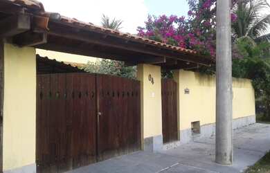 Imagem: A casa em condomínio possui 5 Dormitórios, 4 Banheiros, 3