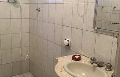 Imagem 7: Ótima casa com edícula enorme nos fundos a 600m do mar em Itanhaém-SP