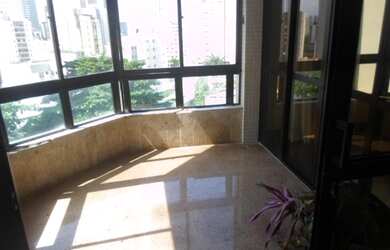 Imagem: O apartamento à venda possui 4 Dormitórios, 4 Banheiros, 3