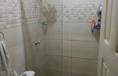 Imagem: A casa possui 4 Dormitórios, 3 Banheiros, 2 Vagas na garagem