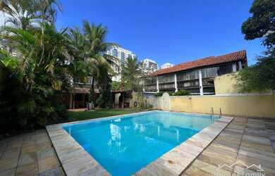 Imagem: CONDOMINIO SANTA LUCIA 4 QUARTOS COM SUITE NA BARRA DA TIJUCA