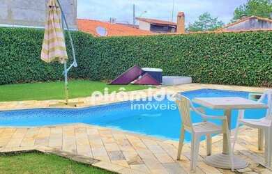 Imagem: O apartamento possui 3 Dormitórios, 2 Banheiros, 3 Vagas na