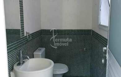 Imagem 7: Casa para venda com 517m², 4 suítes com closet, piscina aquecida e salão...