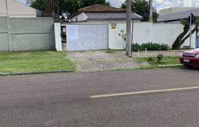 Imagem: O terreno à venda possui 600m² de Área e está localizado