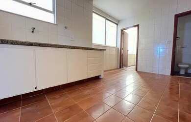 Imagem 8: Apartamento para aluguel tem 110 metros quadrados com 2 quartos em Copacabana...