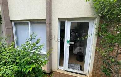 Imagem: O depósito possui 2 Vagas na garagem, 108m² de Área e está