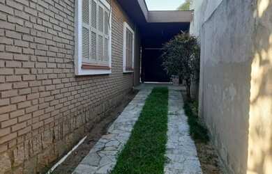 Imagem 2: Casa para venda tem 120 metros quadrados com 3 quartos em Arujá Country Club - Arujá - São